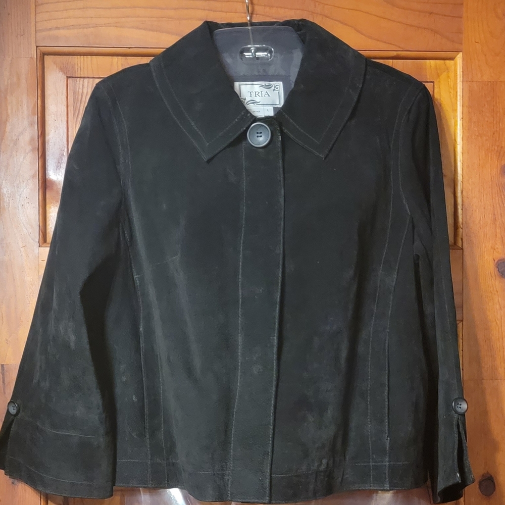 TRIA Lg black leather jacket with pockets